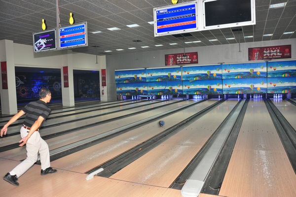 XXL Bowling Competition